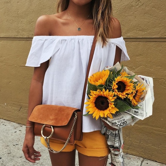 Sincerely Jules, Carmen Flutter Sleeve, Off The Shoulder  Pink Top, Size Large - Picture 4 of 14